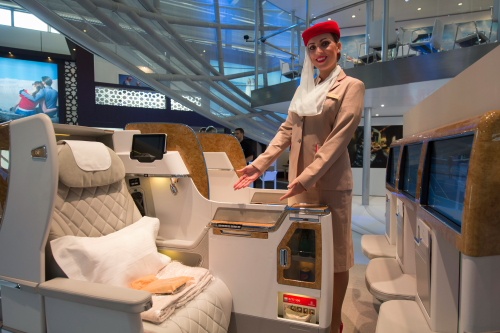 Во время выставки ITB Emirates представила новые кресла бизнес-класса для парка Boeing 777, входящие в их парк